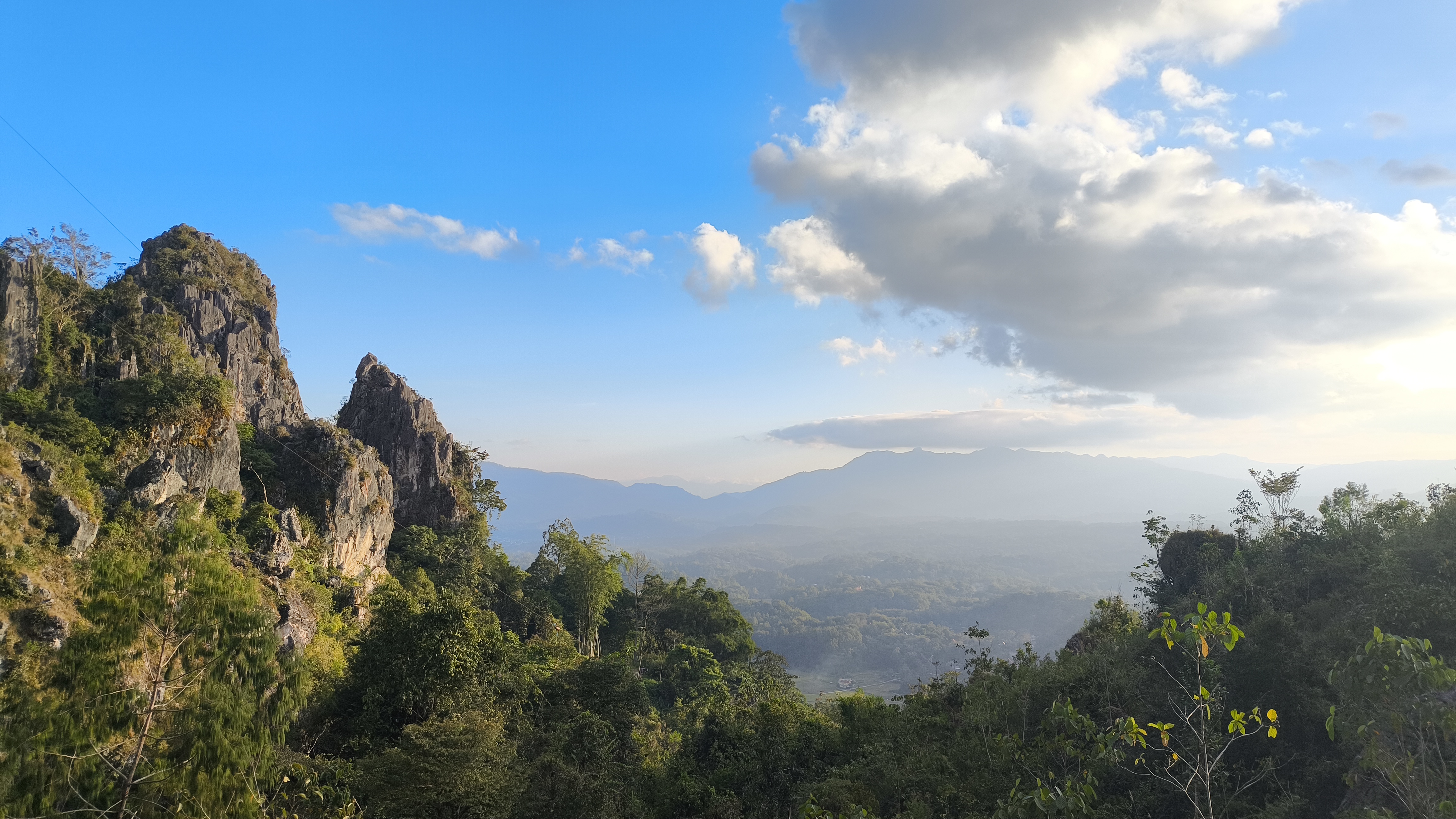 Panorama Kelurahan Lion Tondok Iring, Tana Toraja